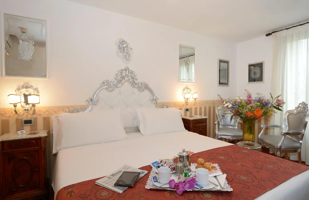 Unahotels Ala Venezia-Adults 16-1